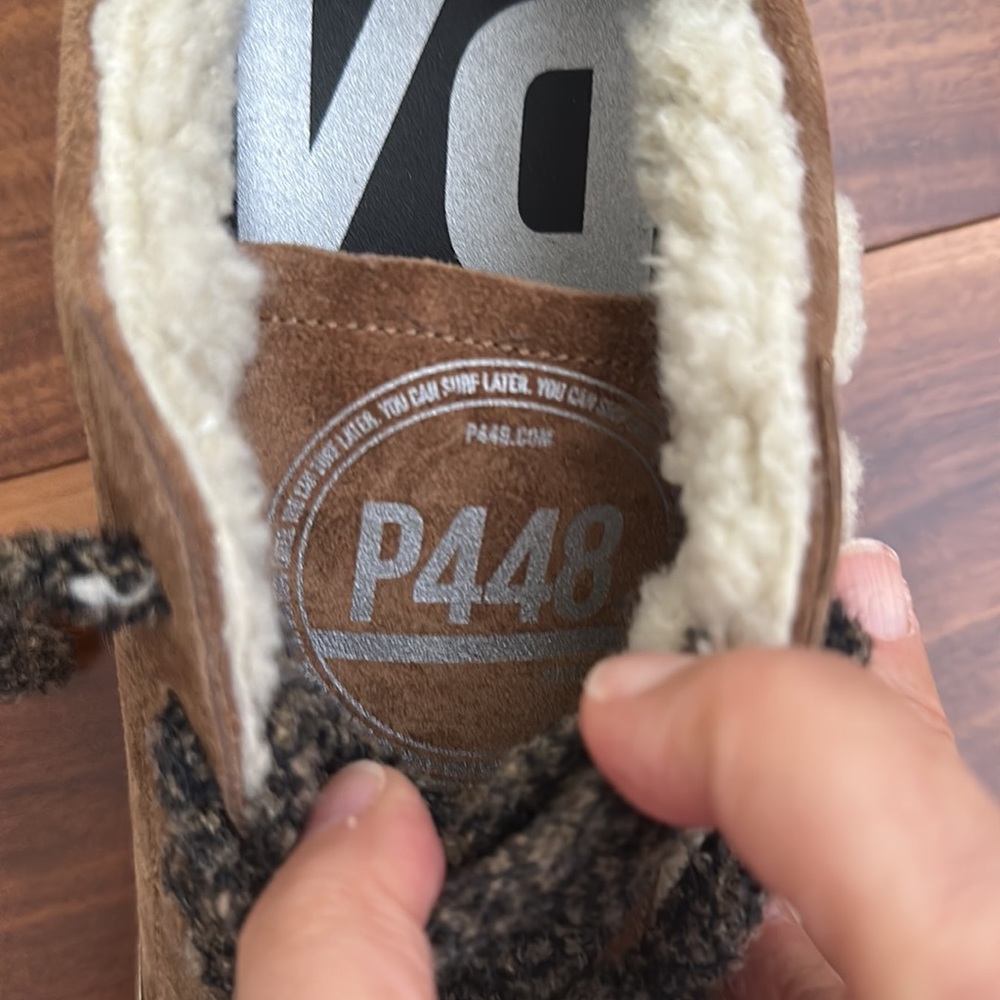 P448 JOHN BROWN NUBUCK SUEDE W/FAUX FLEECE LACE SNEAKERS SIZE 38 NEVER WORN - Picture 6 of 15